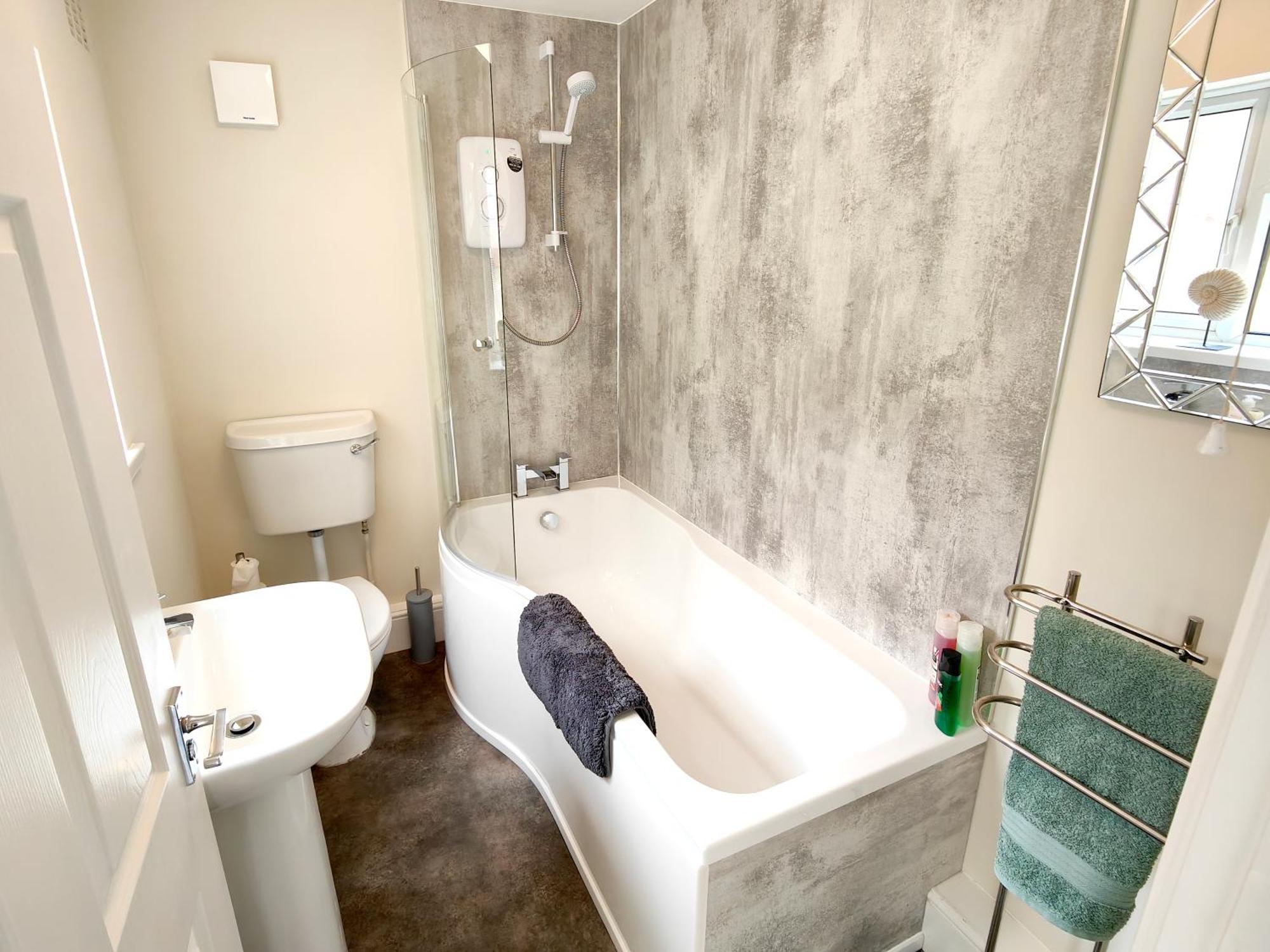 Douglas House, Near Hospital, Attractive And Comfy 2 Bedroom House With Enclosed Yard To Rear Καρλάιλ Εξωτερικό φωτογραφία