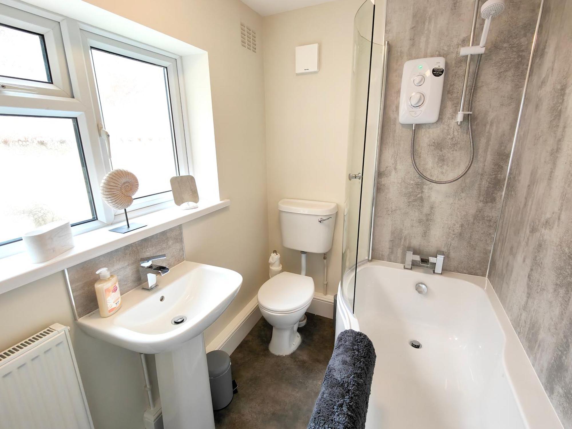 Douglas House, Near Hospital, Attractive And Comfy 2 Bedroom House With Enclosed Yard To Rear Καρλάιλ Εξωτερικό φωτογραφία